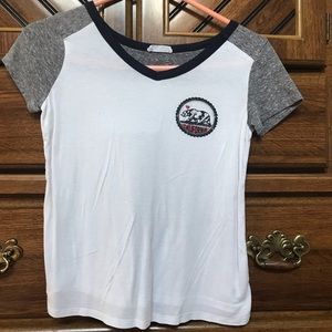 super cute white and grey california tee